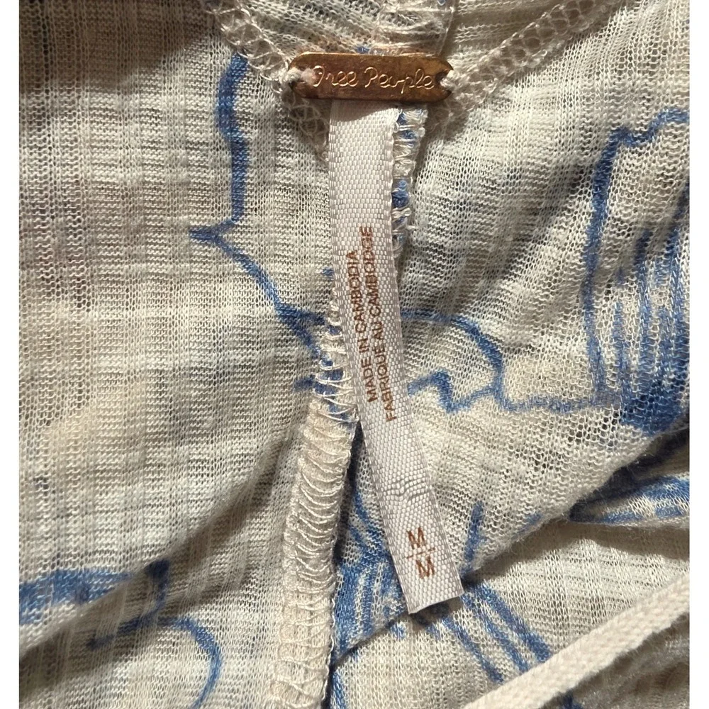 Free People Blue Floral‎ Print Dolman Sleeve V Neck Kimono Style Top M